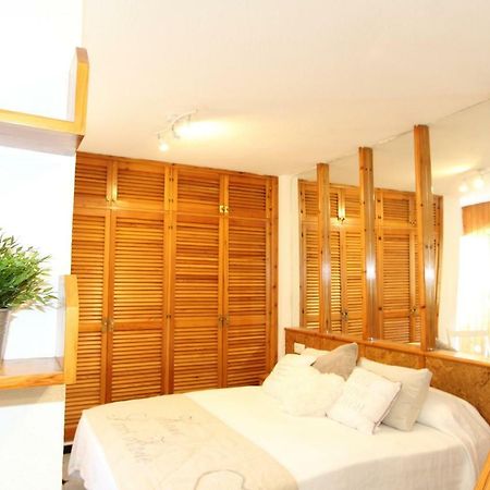 Apartamento ViviendaVelarde Málaga Exterior foto